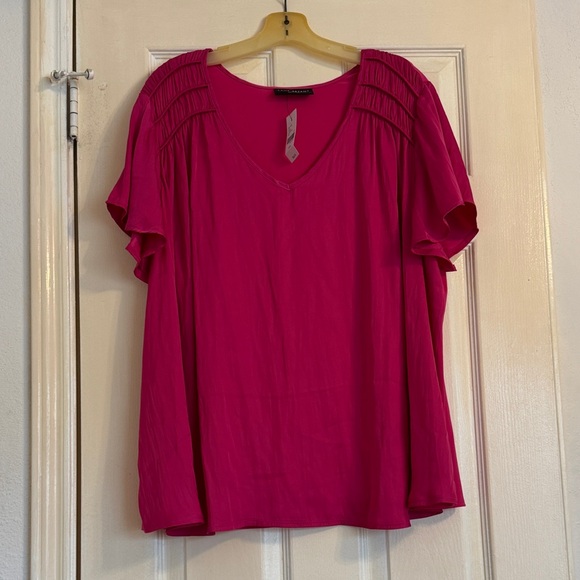 NWT Lane Bryant Fuchsia Blouse flutter sleeves - Picture 1 of 7